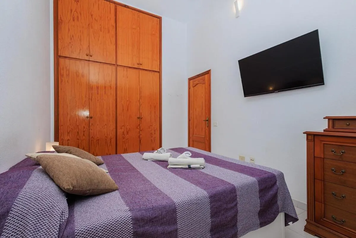 Apartment In Los Cristianos- Ichazagua Views  Los Cristianos (Tenerife)